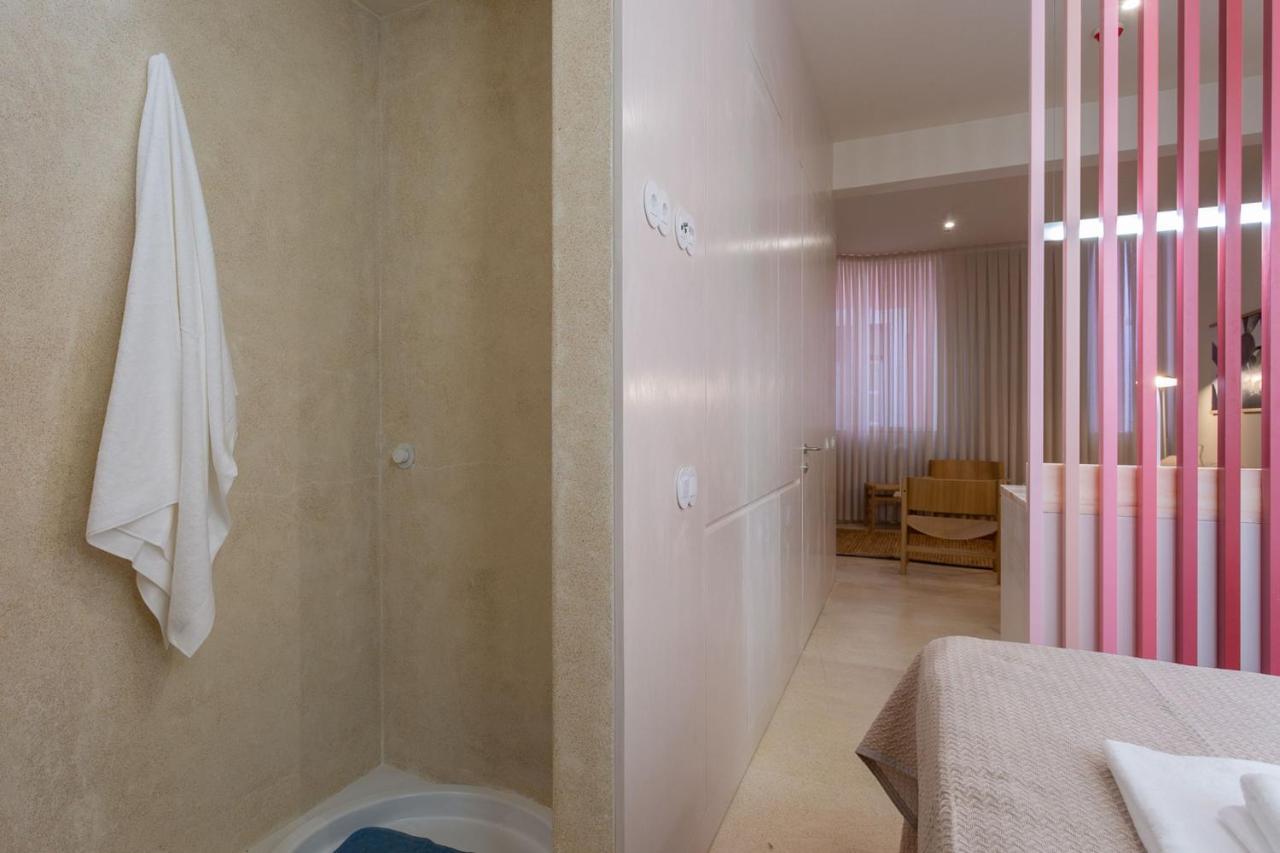Princess Building W/Pool By Lovelystay Vila Real de Santo António Exterior foto